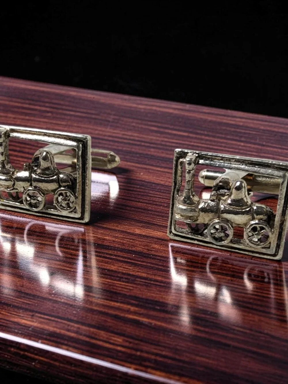 vintage mens silver tone steam engine locomotive cuff links.